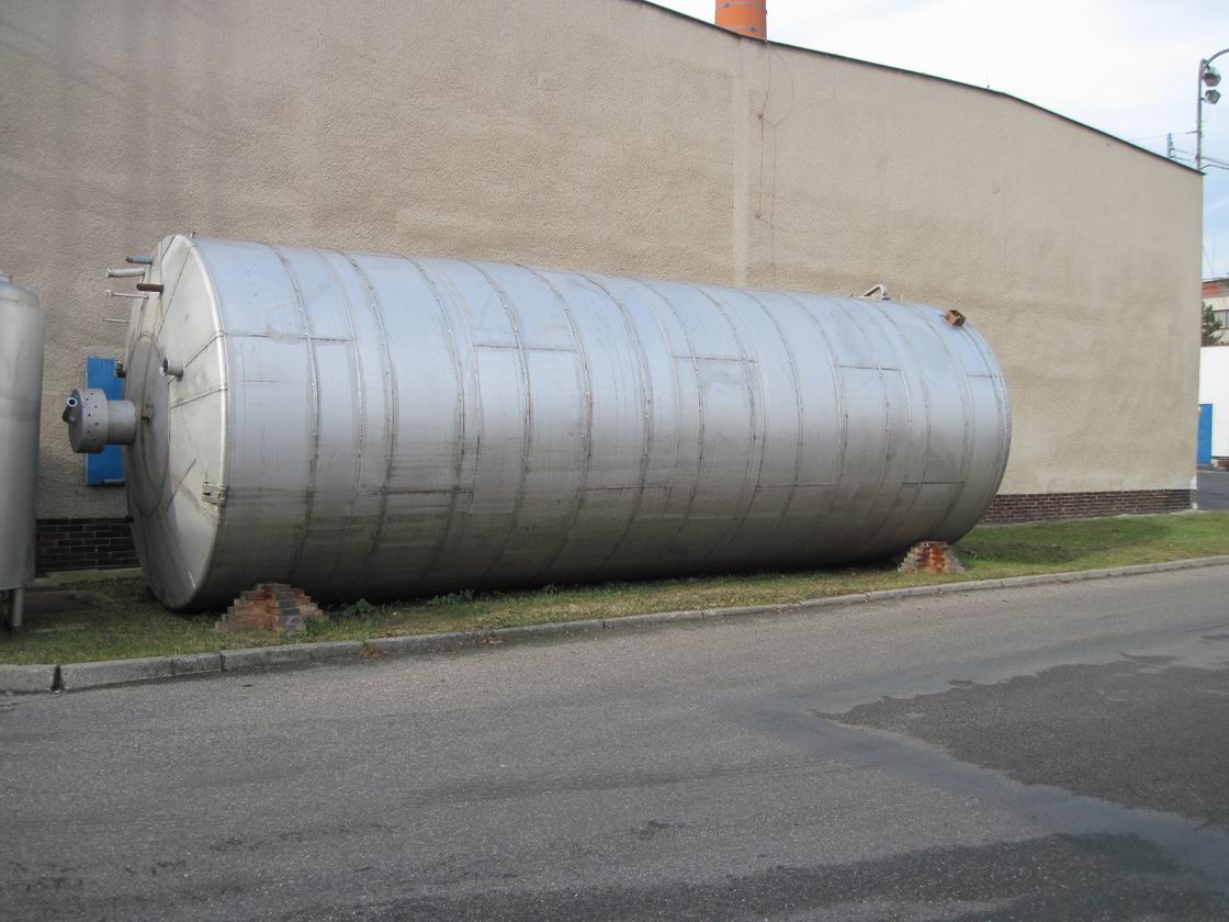 60000 Litres Stainless Steel Vertical Storage Tank