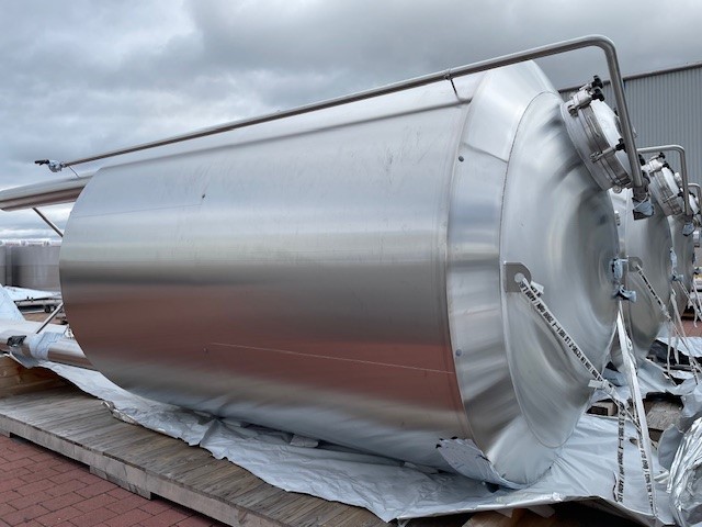 Невикористаний резервуар для зберігання з нержавіючої сталі з вертикальним кожухом об’ємом 10 000 літрів, діаметр 2100 мм x прямий бік 2750 мм